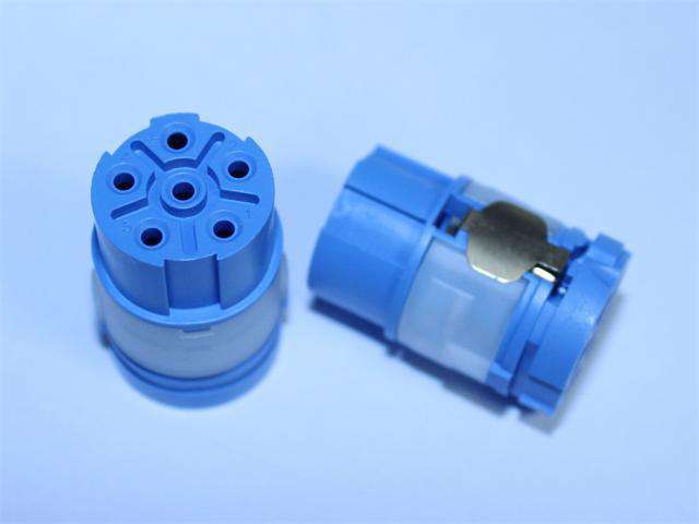 Conector Diámetro M23 - Hembra        