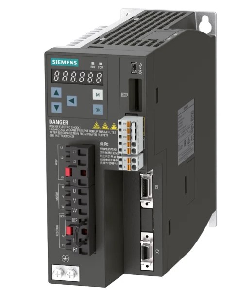 Variador de frecuencia Siemens serie Sinamics V90, 1 kW, 3 fases 240V, 66Hz 7.5 A, IP20