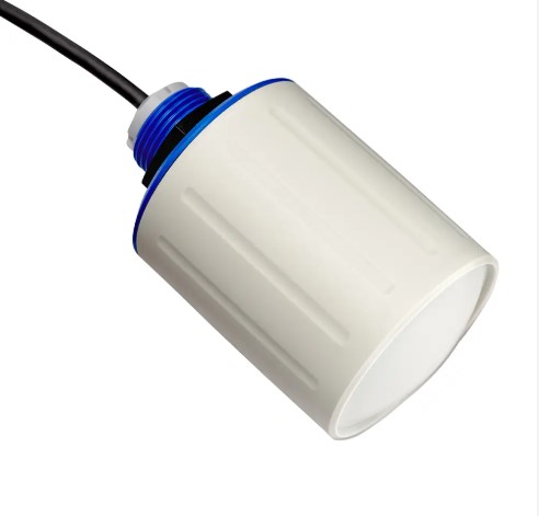 Sensor Nivo radar NR4100 FMCW de 80 GHz de radiación libre NivoRadar ® NR 4100. con un ángulo de haz muy estrecho de 4°,CE/UKCA/cFMus/propósito general, máx. +80°C (176°F), máx. 3 bar (43,51 psi, 2 cables 4-20 mA, HART, rosca NPT 1" ANSI B 1.20.1, máx. 30 m (98,4 pies), materiales a granel hasta 20 m, 5 m (16,4 pies), programable con dispositivo móvil y UWT LevelApp